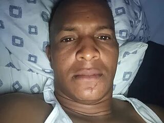 luis391986 live webcam thumbnail