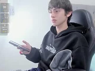 luke_addams06 live webcam thumbnail