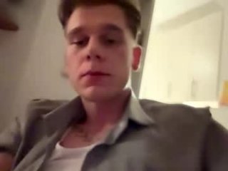 lulusek17cm live webcam thumbnail