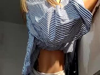 luna_liss_ live webcam thumbnail