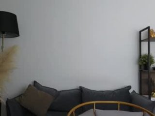 luna_lynch live webcam thumbnail