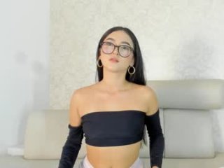 luna_noirxx live webcam thumbnail
