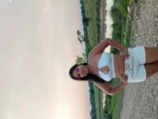 luna_seductiva18 live webcam thumbnail