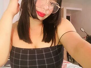 luna_silk_ live webcam thumbnail