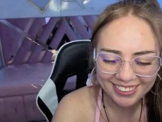 luna_star_v live webcam thumbnail