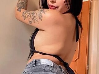 lunacruz_ live webcam thumbnail