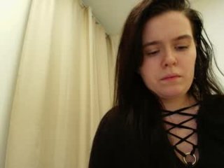 lunamirana live webcam thumbnail