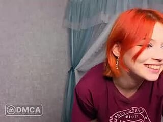 lunarblush live webcam thumbnail