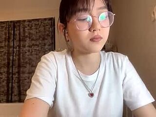 lupefaulker live webcam thumbnail