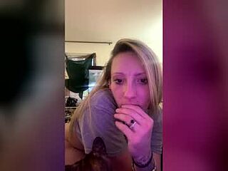 luvblossom9786 live webcam thumbnail