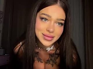 luxurydollll live webcam thumbnail