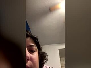 lydiasheer live webcam thumbnail