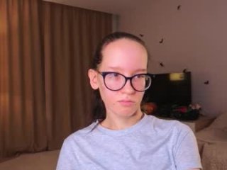 lynettebails live webcam thumbnail