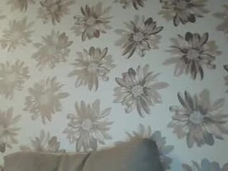 m_i_o live webcam thumbnail