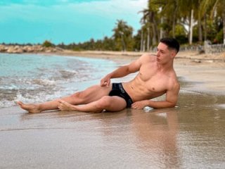 MAXTHOMSON live webcam thumbnail