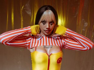 MadissonRey live webcam thumbnail