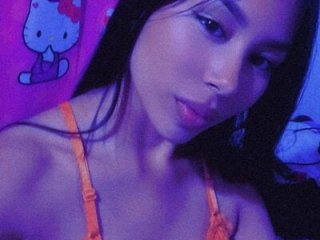 MadissonShakur live webcam thumbnail
