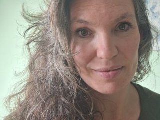 Maeve40 live webcam thumbnail
