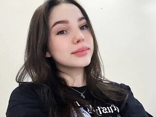 Maggi_Shine live webcam thumbnail