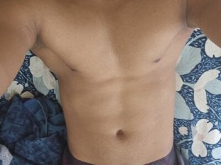 Makeout_artist live webcam thumbnail