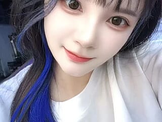 Mandy-b-B6 live webcam thumbnail