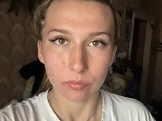 MandyVandy live webcam thumbnail