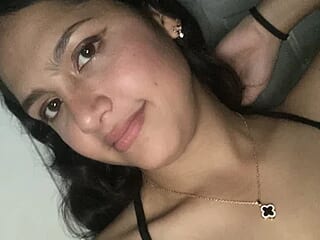 Mandy_luci live webcam thumbnail