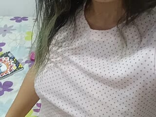 Marcella_single live webcam thumbnail