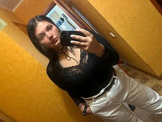 MargaretDark live webcam thumbnail
