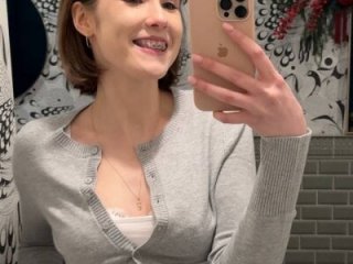 MargaretShyandSkinny live webcam thumbnail