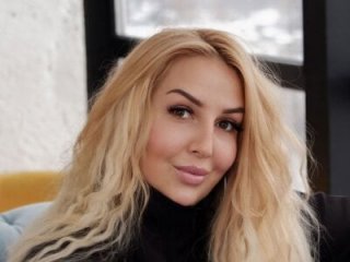 MariaRichi_ live webcam thumbnail