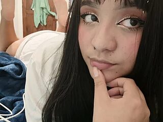 Mariana_Connie live webcam thumbnail