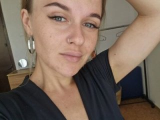 MaribelRiverr_ live webcam thumbnail