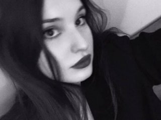MarietteMckamie live webcam thumbnail