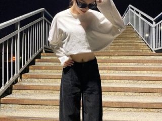 MarthEckstrom live webcam thumbnail