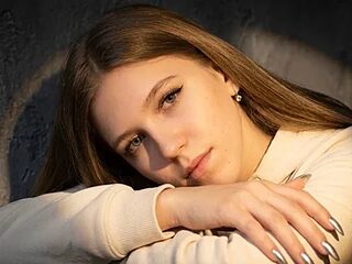 MaryRapunzel live webcam thumbnail