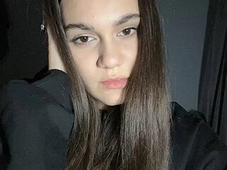 MaryRaven live webcam thumbnail