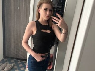 Mary_12 live webcam thumbnail