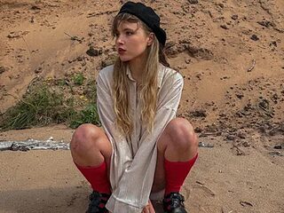 MaryannSofts live webcam thumbnail