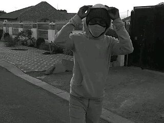 MaskedWithCum live webcam thumbnail