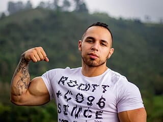 Mason_fit09 live webcam thumbnail