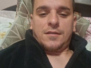 Mastersofpuppets live webcam thumbnail