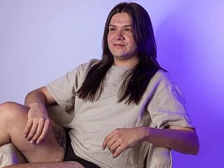 MatthewDavis_ live webcam thumbnail
