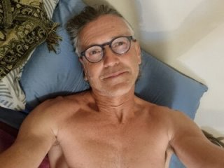 Mattsroom live webcam thumbnail
