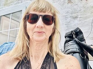 MatureKim live webcam thumbnail