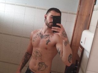 MauricioHot42 live webcam thumbnail