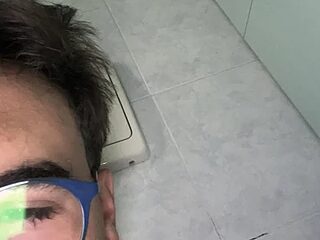 Max15_mmm live webcam thumbnail