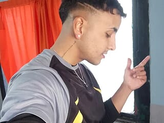 Maximilianook09 live webcam thumbnail