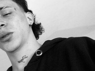 Maxxx_bigcockx live webcam thumbnail