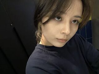May_Ling live webcam thumbnail